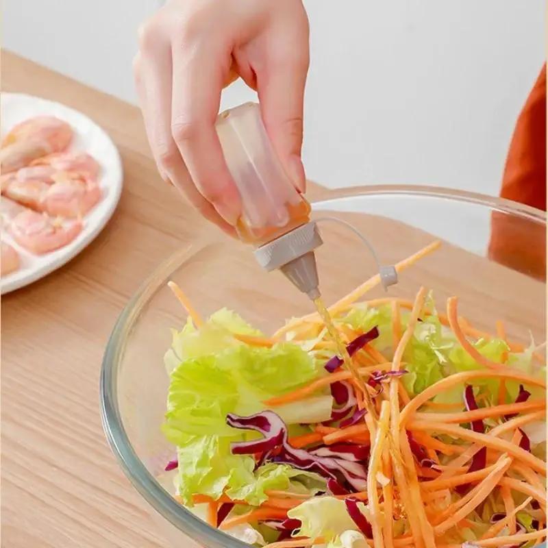 Маленькая портативная бутылка  – обзор и цена Condiment Squeeze Bottle